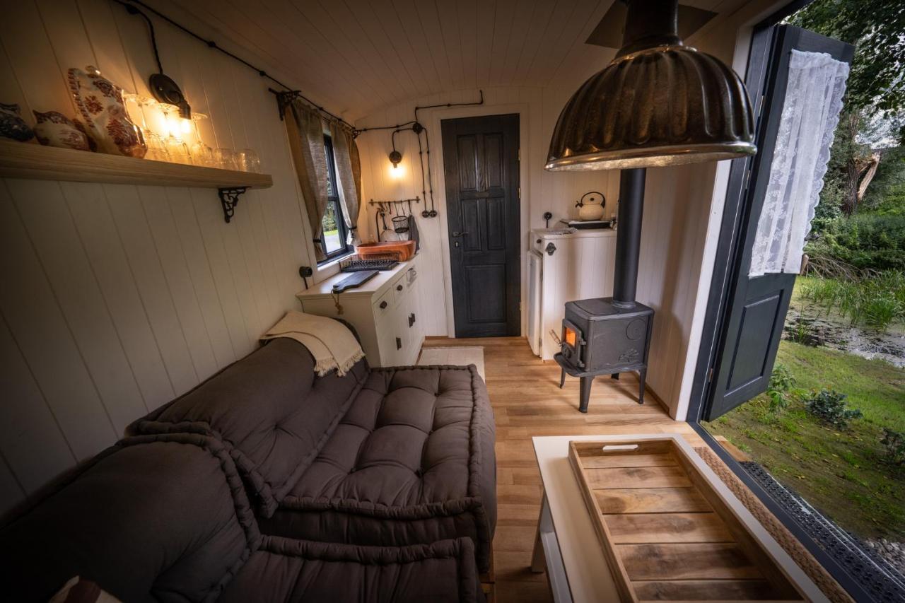 Mily Mlyn Apartman Lubrza  Kültér fotó