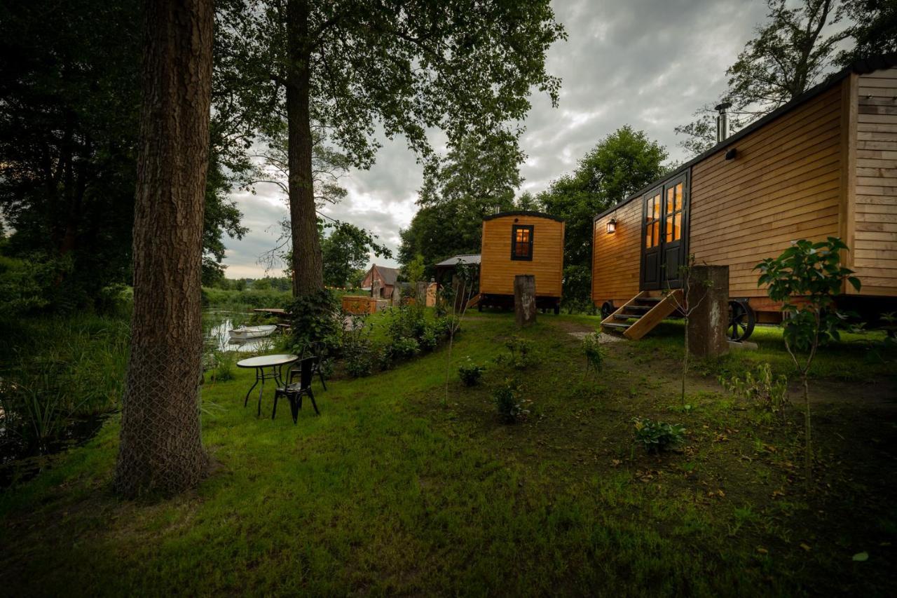 Mily Mlyn Apartman Lubrza  Kültér fotó