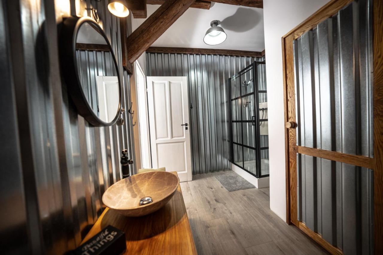 Mily Mlyn Apartman Lubrza  Kültér fotó