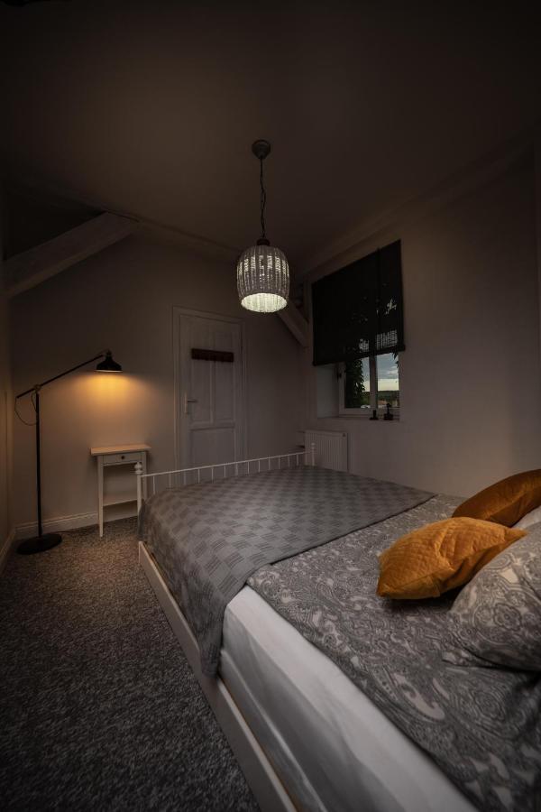 Mily Mlyn Apartman Lubrza  Kültér fotó