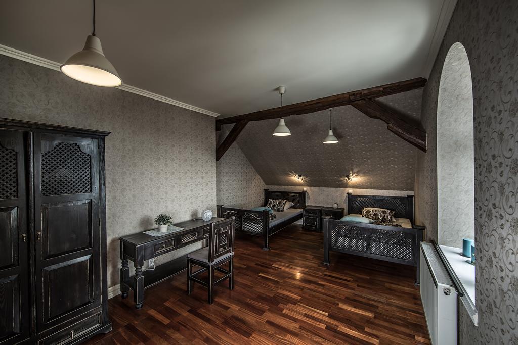 Mily Mlyn Apartman Lubrza  Kültér fotó