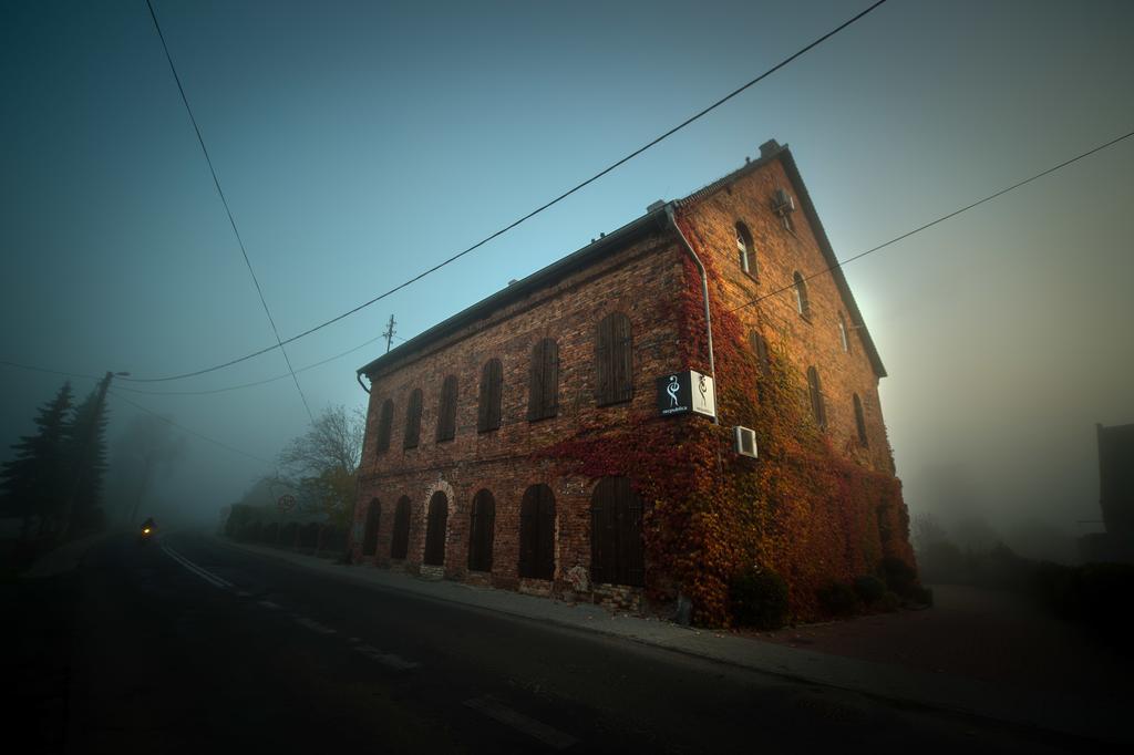 Mily Mlyn Apartman Lubrza  Kültér fotó